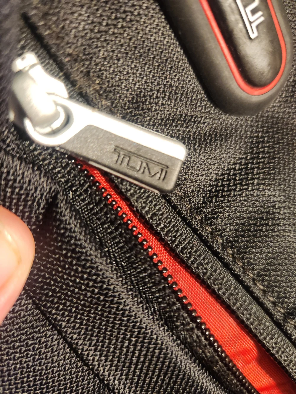 Tumi compact navy
